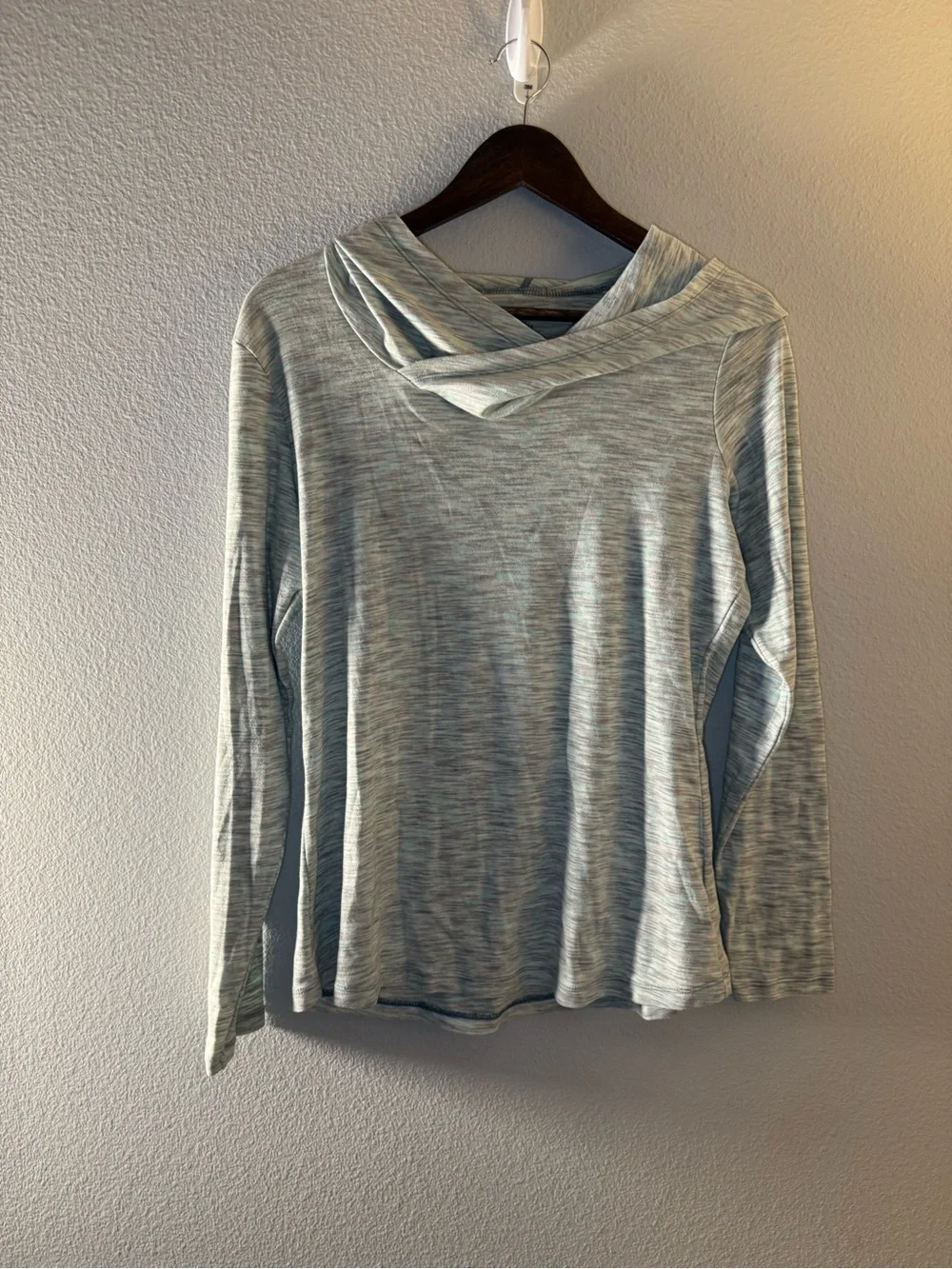 Columbia Light Blue Heather Long-Sleeve Crisscross Hooded Tee